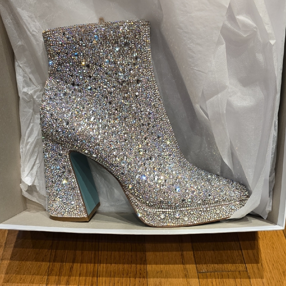Sparkling Crystal Heeled Boots